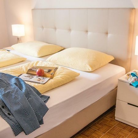 Gardenmaisonette 말세진느 외부 사진